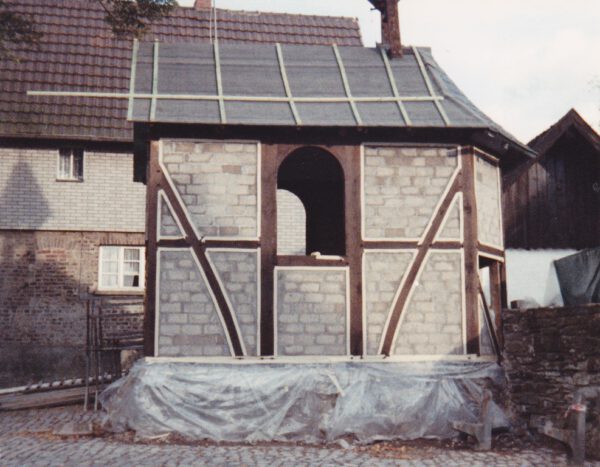 Kapelle mit Fachwerk und Mauerwerk