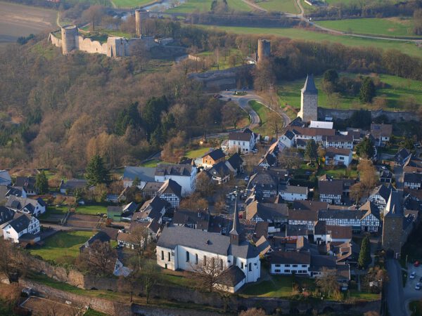 Luftaufnahme der Stadt Blankenberg